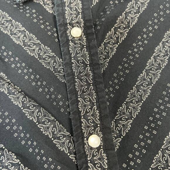 Black and Gray Printed Western Pearl Snap Shirt Lane Vintage XL - Picture 4 of 7